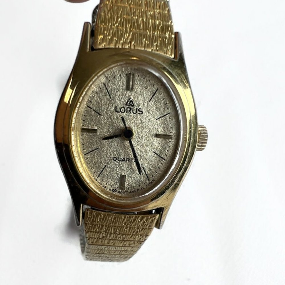 1980s Lorus by Seiko Gold Plated Ladies Quartz watch Y481-6090.